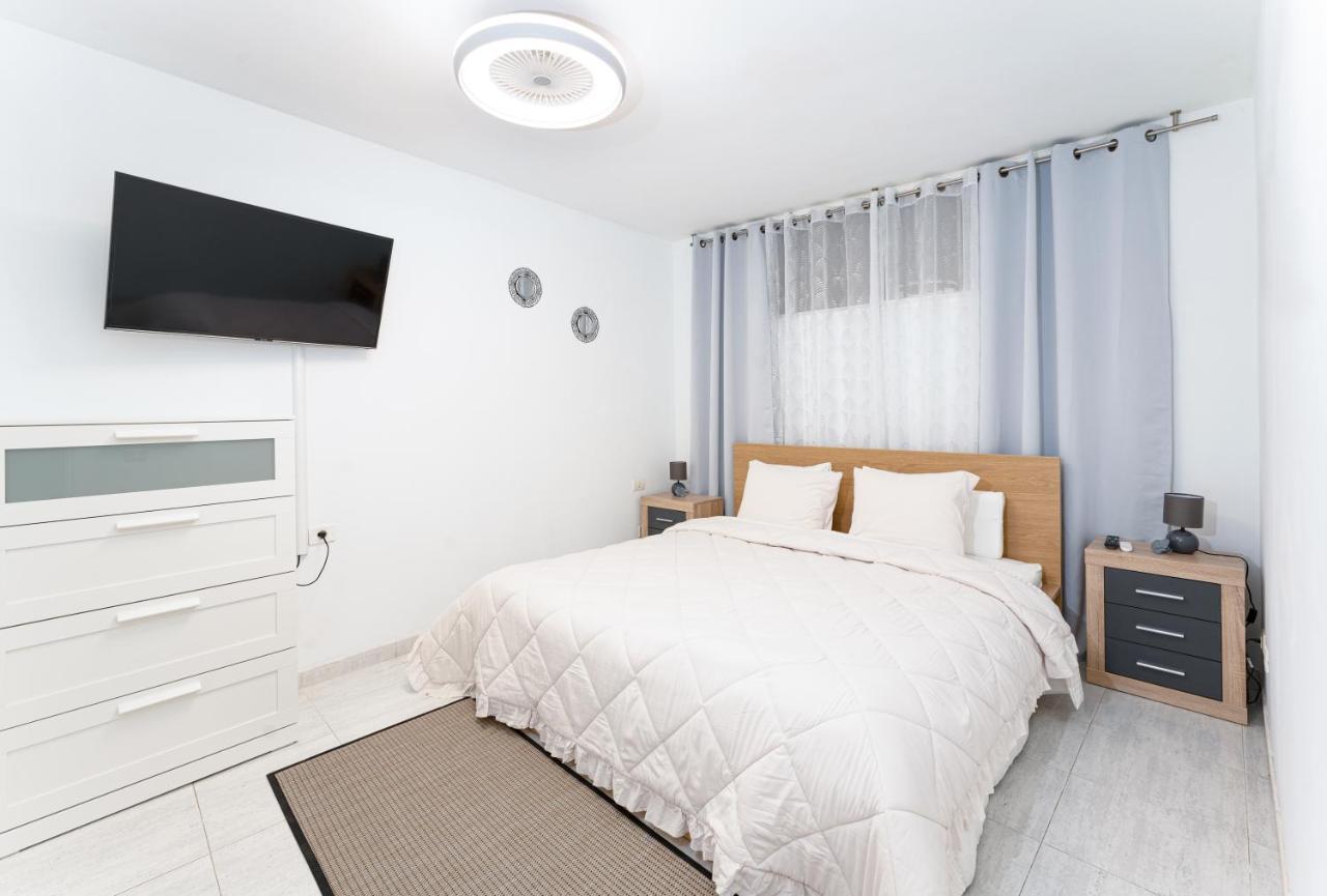 Paradise Beach Sea View Apartment アデヘ エクステリア 写真