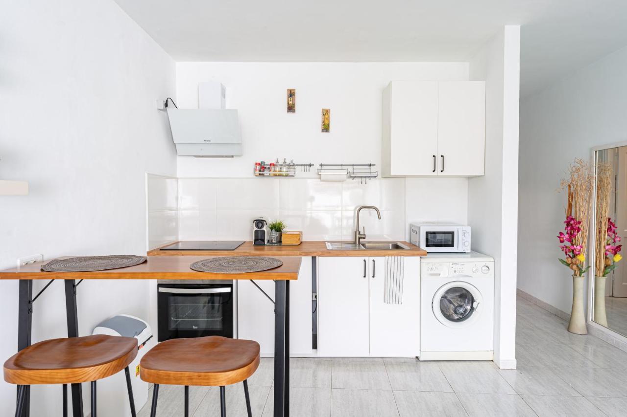 Paradise Beach Sea View Apartment アデヘ エクステリア 写真